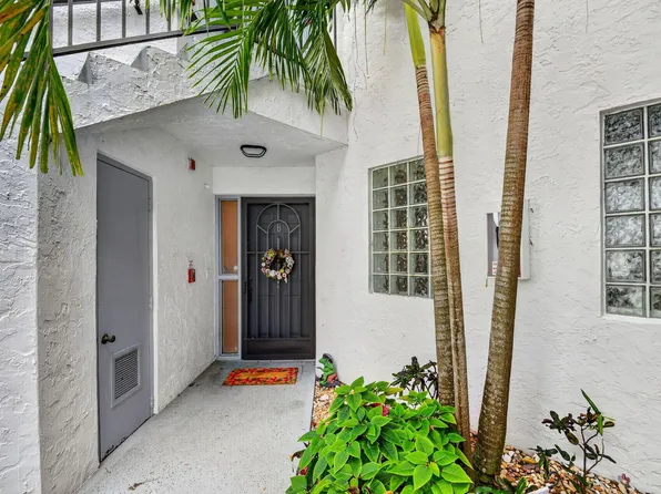 5395 Firenze Drive #B, Boynton Beach, FL 33437