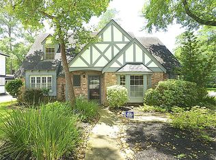 1 Lancelot Ln, Conroe, TX 77304