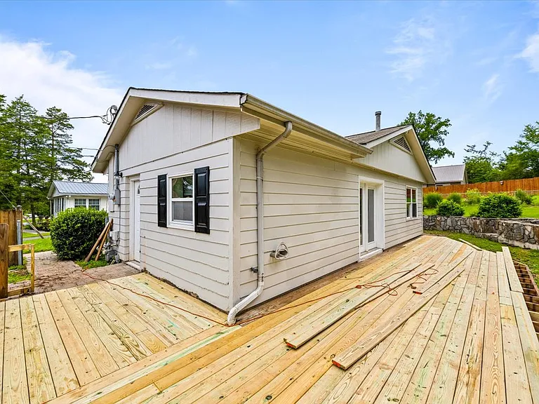 119 Newberry Cir — Photo 34