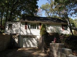 66 Washington St, Setauket, NY 11733