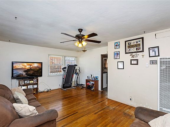 4th image of 4234 N 4th Ave