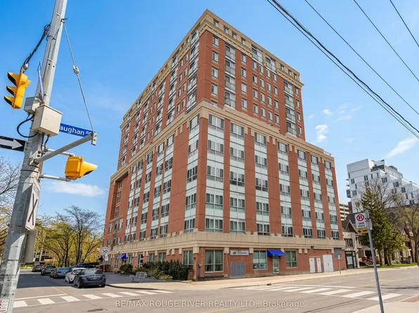 15 Maplewood Ave #307, Toronto, ON M6C 4B4