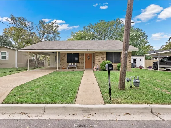 302 S Moore St, Caldwell, TX 77836