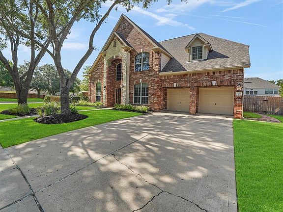 2nd image of 10110 Mill Garden Cir