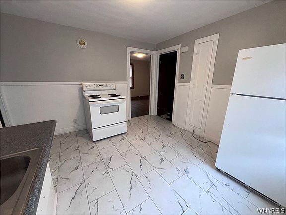 5th image of 34 Sunset St