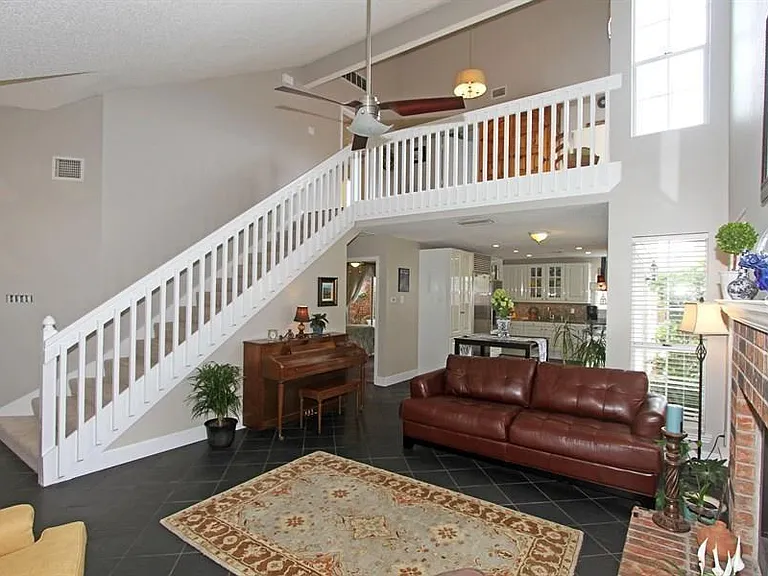 7893 Abbey Rd — Photo 2