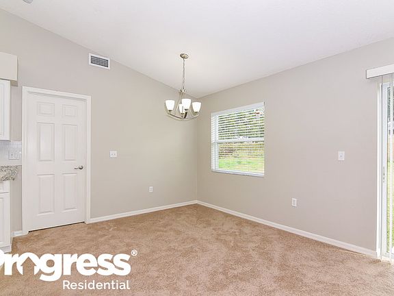 4th image of 7869 Manor Dr