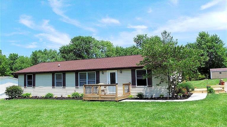 1st image of 3746 Charlotte Dr