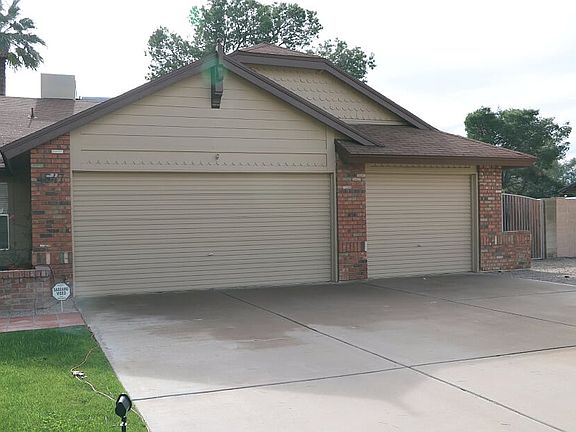 2nd image of 4547 E Sunnyside Ln