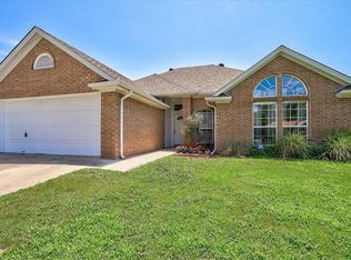 627 E Liberty St, Pilot Point, TX 76258