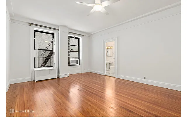 Sold by Douglas Elliman | media 22