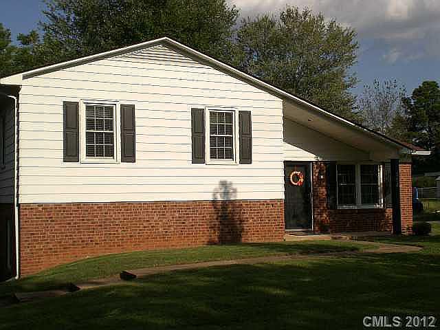1st image of 308 Brown St