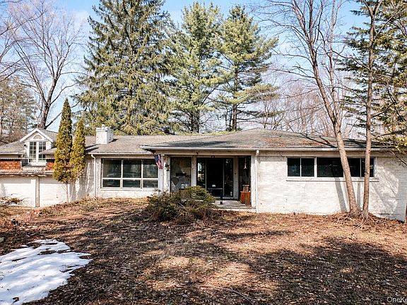 4th image of 7 Lakeview Road