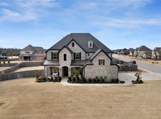 207 Torrance Dr, Cave Springs, AR 72718