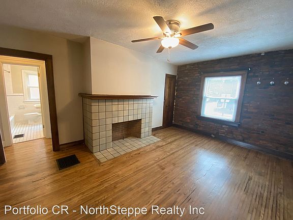 3rd image of 1356 Dennison Ave