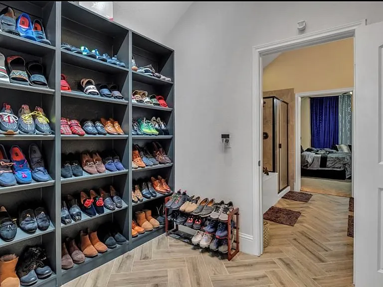 1410 Majestic Meadows Dr — Photo 21