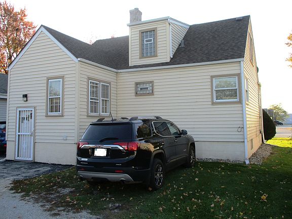 3rd image of 16229 State St