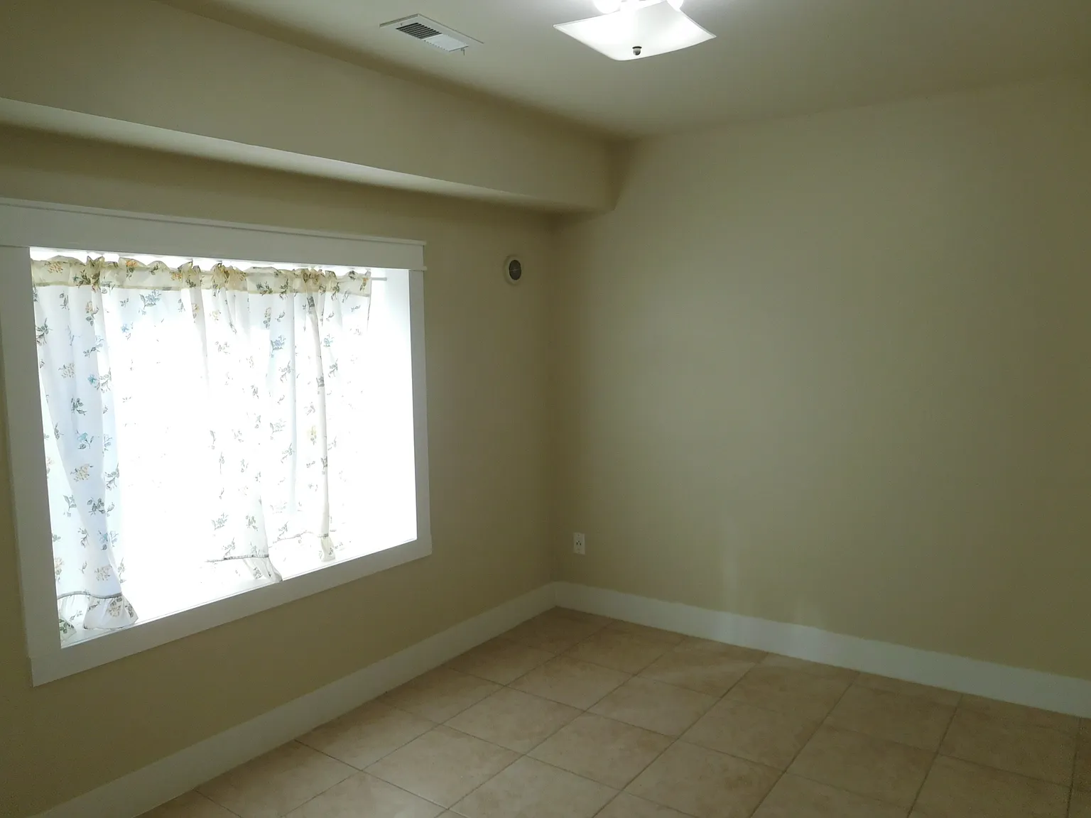 2 bed, 1020 sqft, $2,000 — Photo 3
