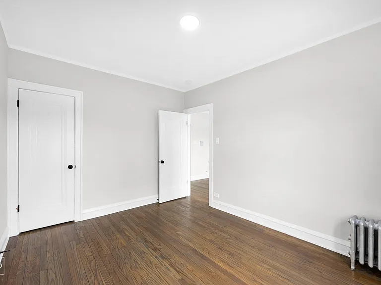 2610 N Laramie — Photo 8