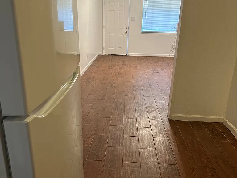 1111 Tabor Ave #4 — Photo 2