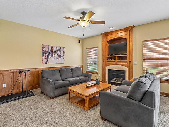 4th image of 1716 NW Gabus Dr