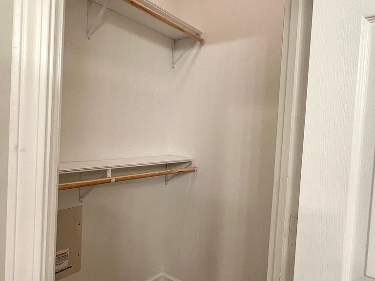 154 Island Bluff Dr — Photo 12
