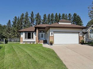 32 Fairview Close S, Brooks, AB T1R0N7