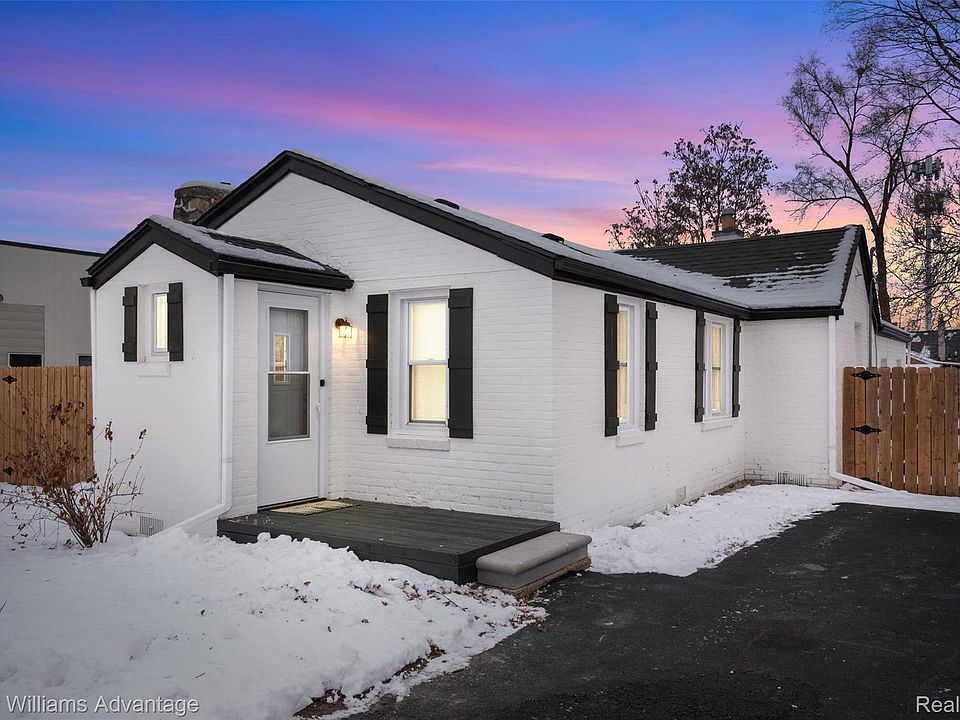 1st image of 20406 Floral St