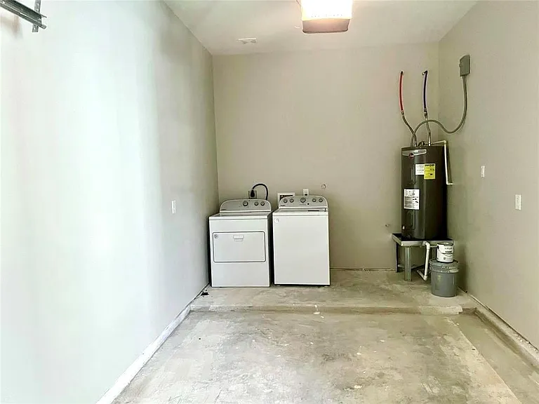 9508 Quaker Ct — Photo 14