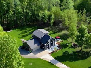 2013 E Kasson Rd, Cedar, MI 49621