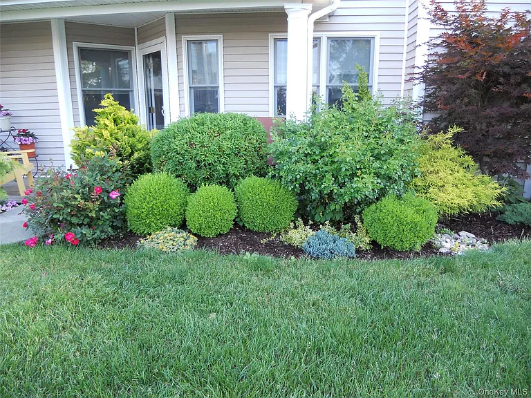 601 Willow Pond Dr — Photo 3