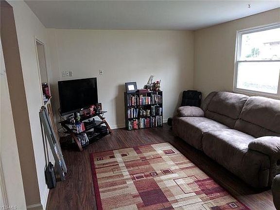 4th image of 1651 Liberty Dr #2