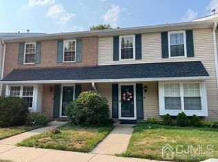 188 Applegate Ln, East Brunswick, NJ