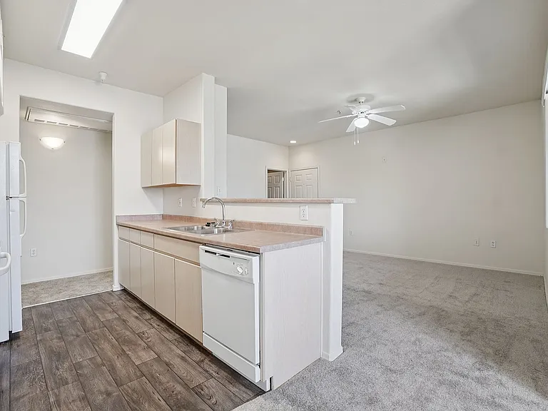 Allegro Apartments — Photo 21