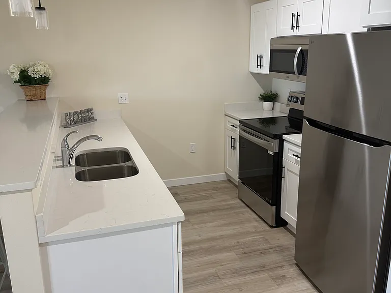 Jannah Village Apartments — Photo 32