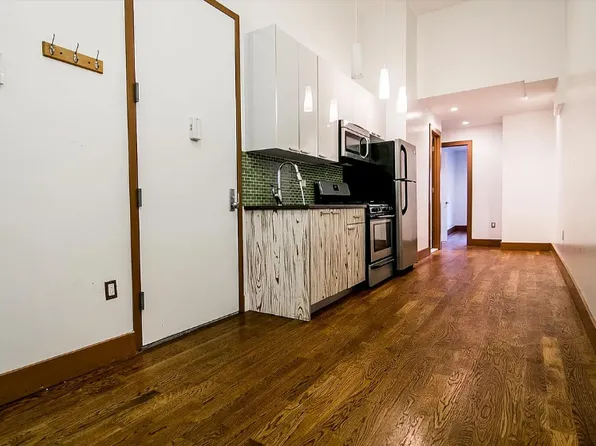 128 Jefferson Street image 1 of 5