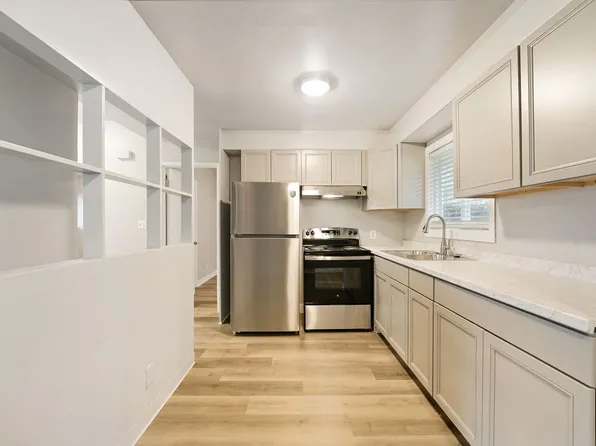 Scenic Hill Apartments, 9045 Canyon Dr #9, Kent, WA 98030