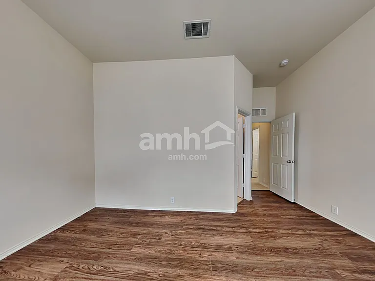 1356 Napa Dr — Photo 13