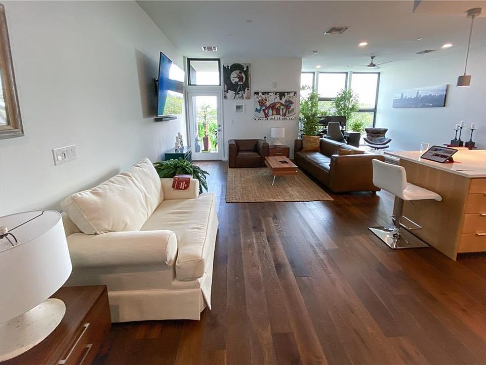 1st image of 1322 E 12th St #405