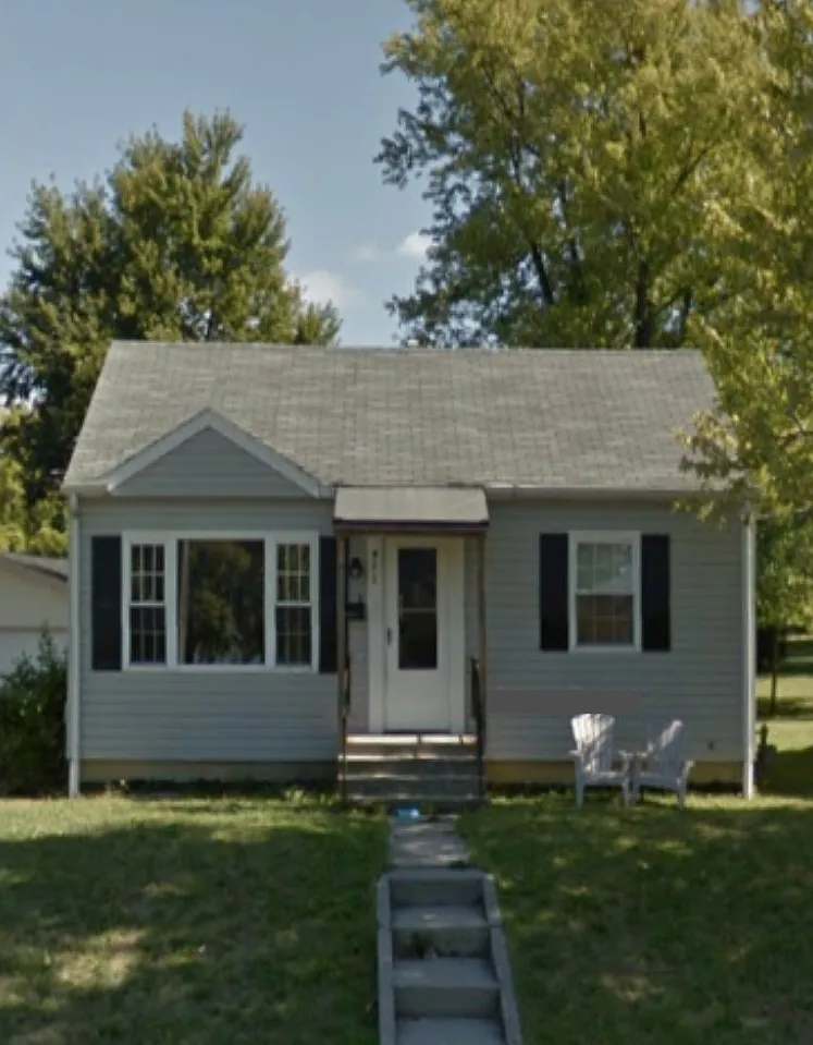 2 Bedroom, 1 Bath House — Photo 1