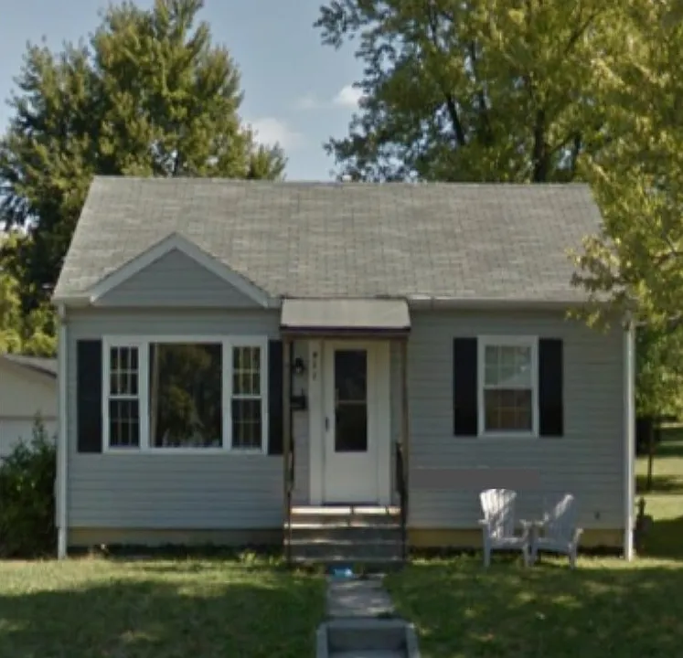 922 N Howard St