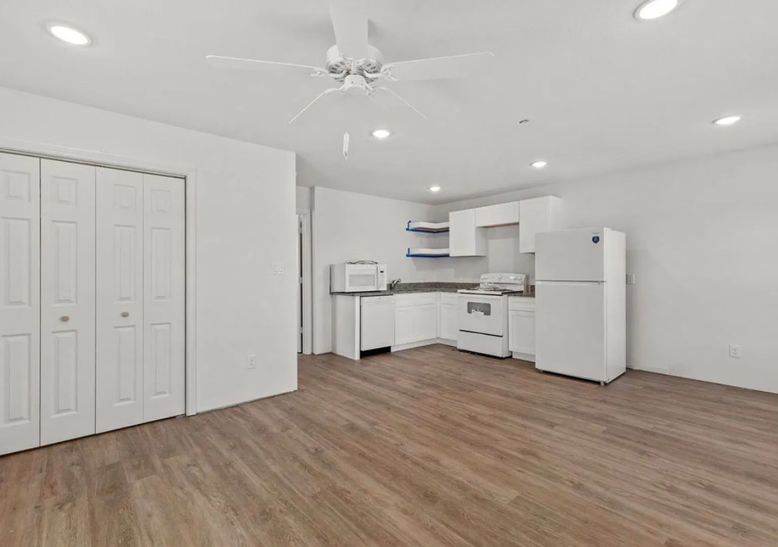 4125 Compton Lane, Unit G — Photo 3