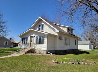 452 Bell Ave, Westbrook, MN 56183
