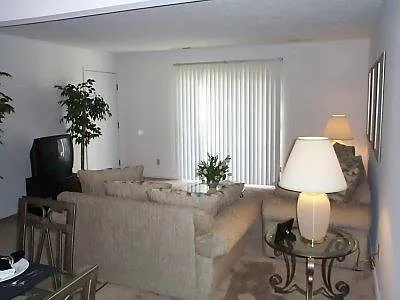 Windsor Place — Photo 3