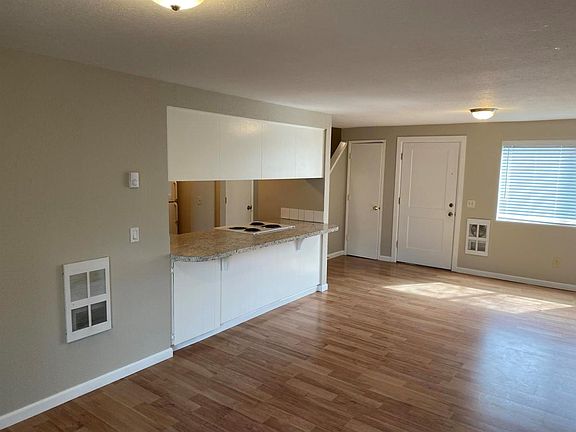2nd image of 7320 NE 16th Ave APT 6