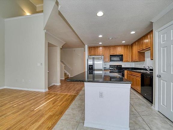 4th image of 9872 Meadow Field Cir