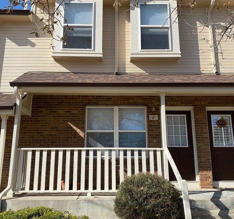 Beautiful townhouse in Louisville