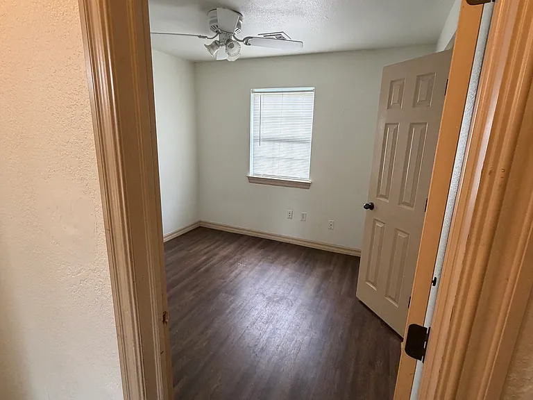 8808 NE 13th St — Photo 22