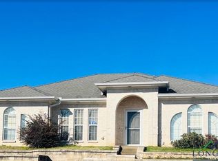 18 Friendswood Dr, Longview, TX 75605