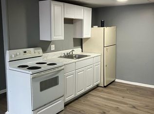 5 Adams St #2L, Holyoke, MA 01040